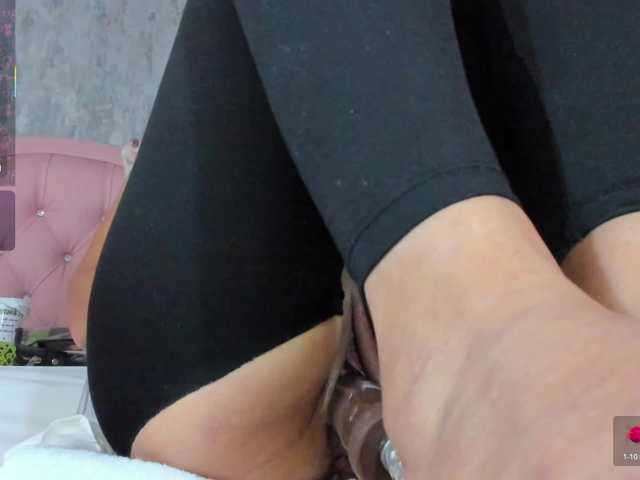 Nahomidi-bello's BongaCams show and profile