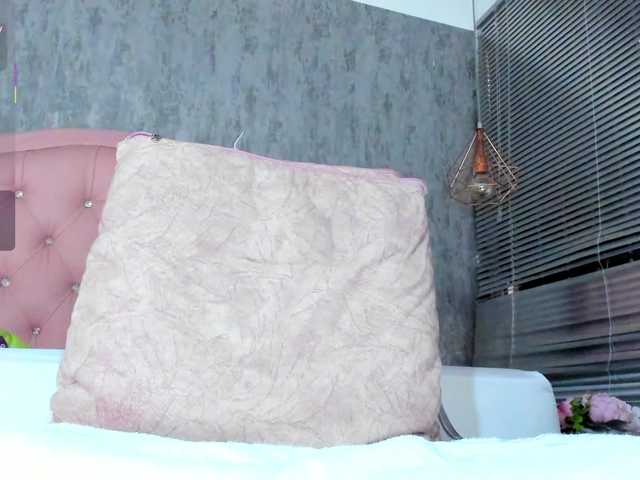 Nahomidi-bello's BongaCams show and profile