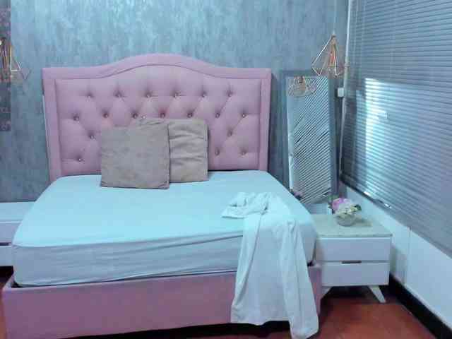 Nahomidi-bello webcam