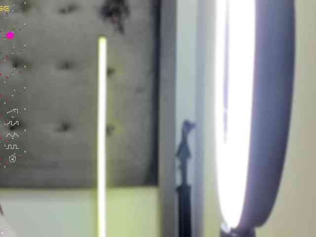 SaraMashmeloo webcam