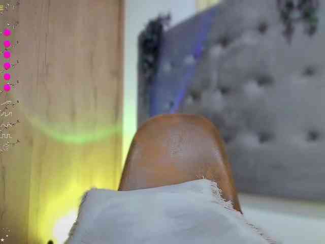 SaraMashmeloo webcam