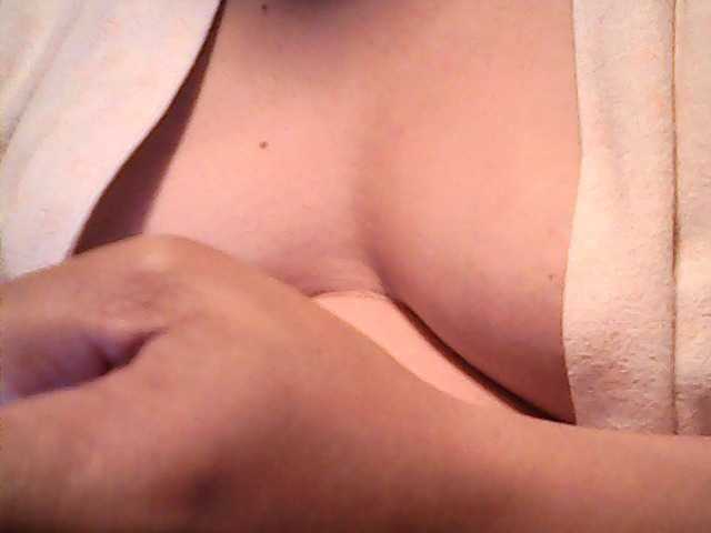 lovelyshantal's BongaCams show and profile