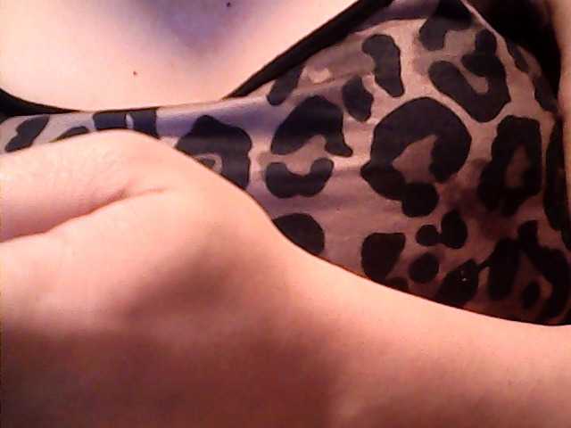 lovelyshantal's BongaCams show and profile