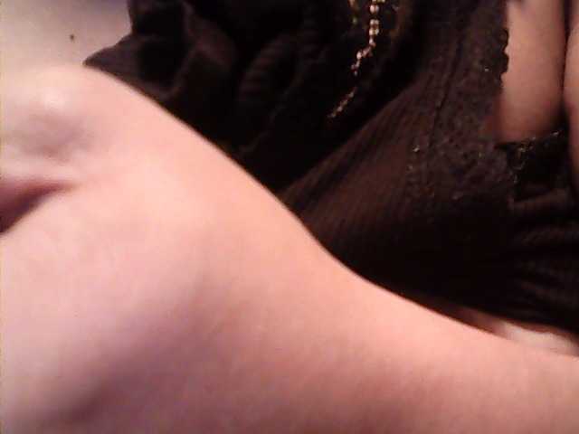 lovelyshantal's BongaCams show and profile