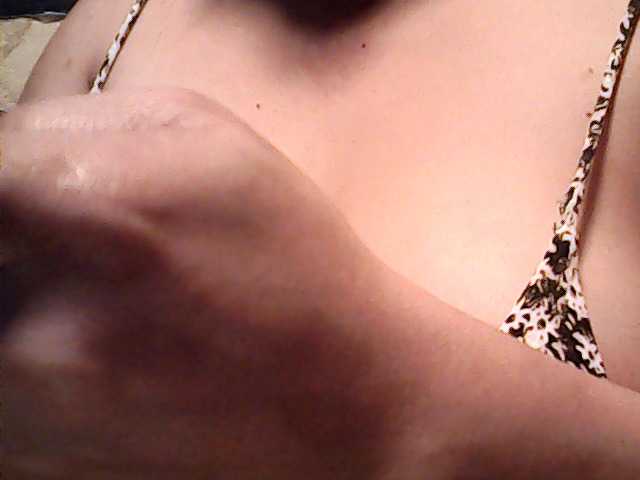 lovelyshantal's BongaCams show and profile