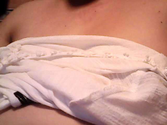 lovelyshantal's BongaCams show and profile