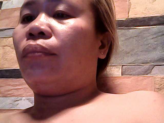 lovelyshantal's BongaCams show and profile