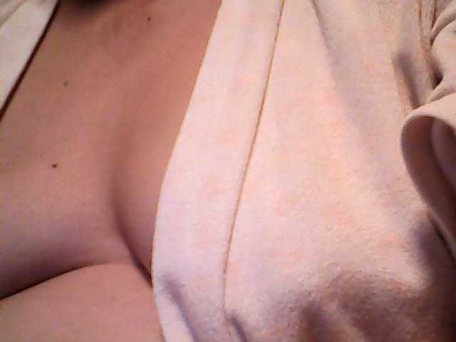 lovelyshantal live cam