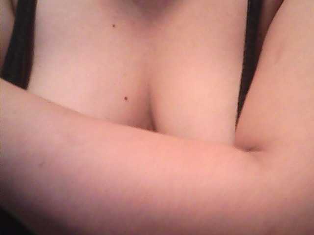 lovelyshantal's BongaCams show and profile