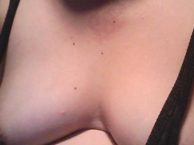 lovelyshantal's BongaCams show and profile