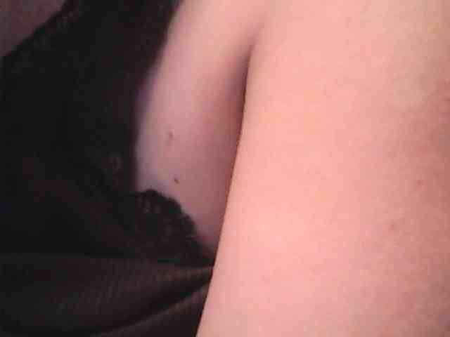 lovelyshantal webcam