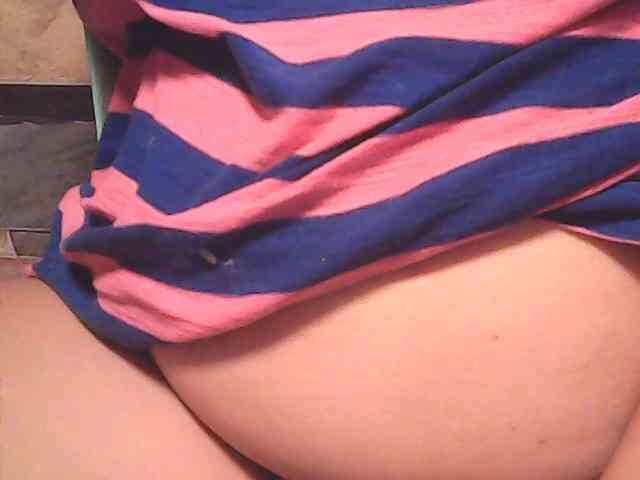 lovelyshantal webcam