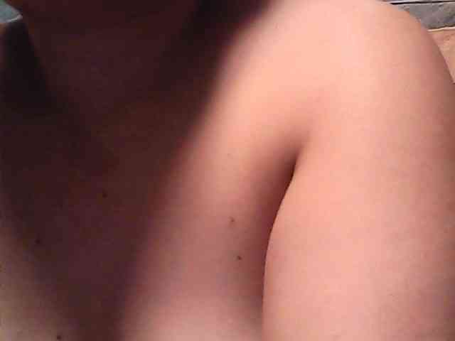 lovelyshantal webcam