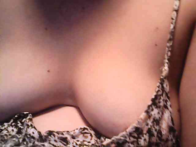 lovelyshantal webcam