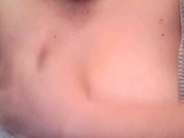 lovelyshantal webcam