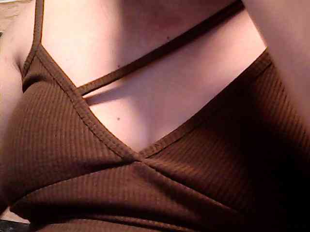 lovelyshantal webcam