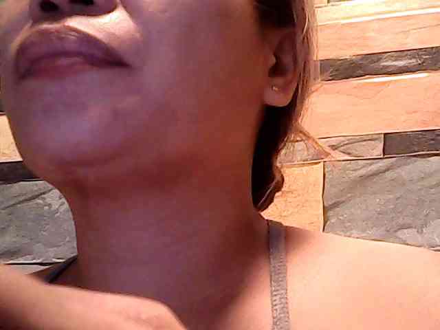 lovelyshantal webcam