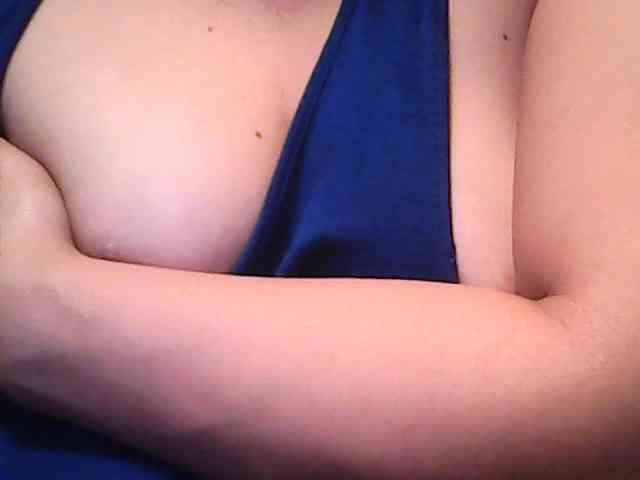 lovelyshantal webcam