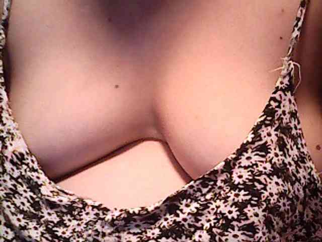 lovelyshantal webcam