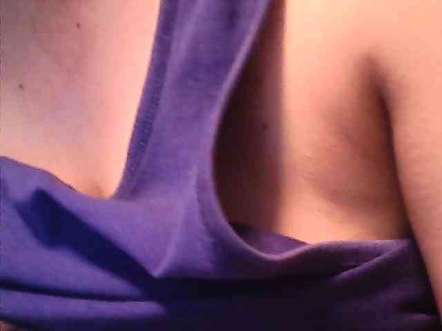 lovelyshantal Live Webcam on {site_name}