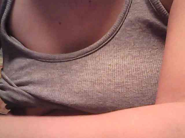 lovelyshantal webcam