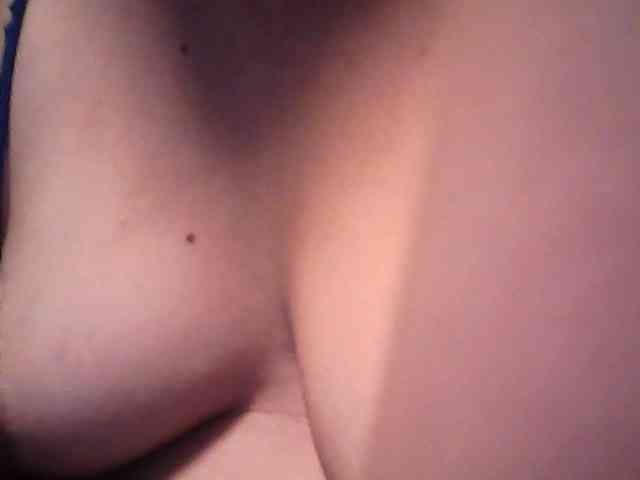 lovelyshantal webcam