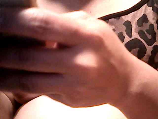 lovelyshantal webcam