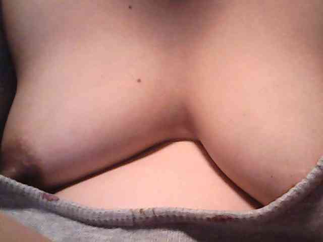 lovelyshantal webcam