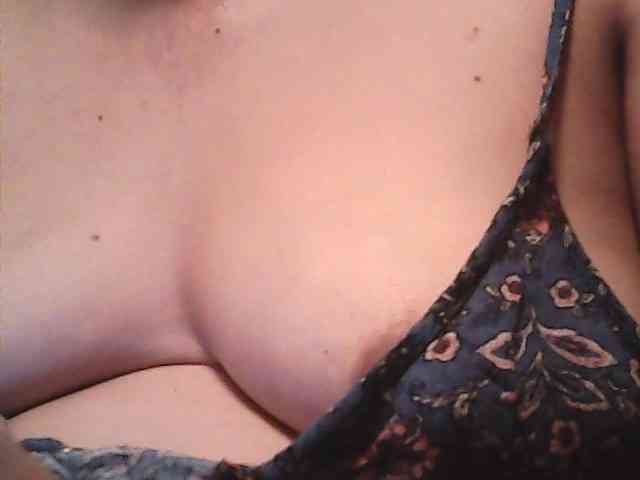 lovelyshantal webcam