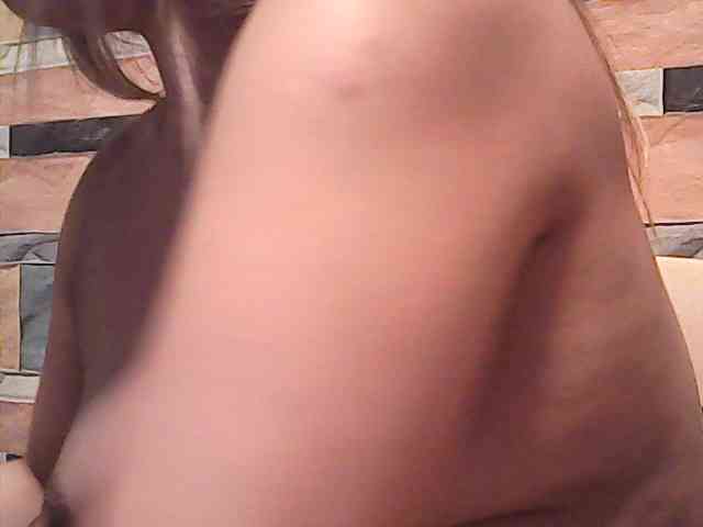 lovelyshantal webcam