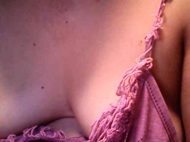 lovelyshantal webcam