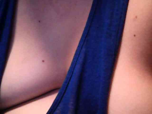 lovelyshantal webcam