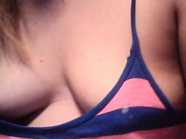 lovelyshantal webcam