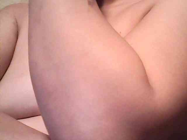 lovelyshantal webcam