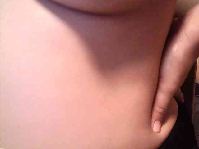 lovelyshantal webcam