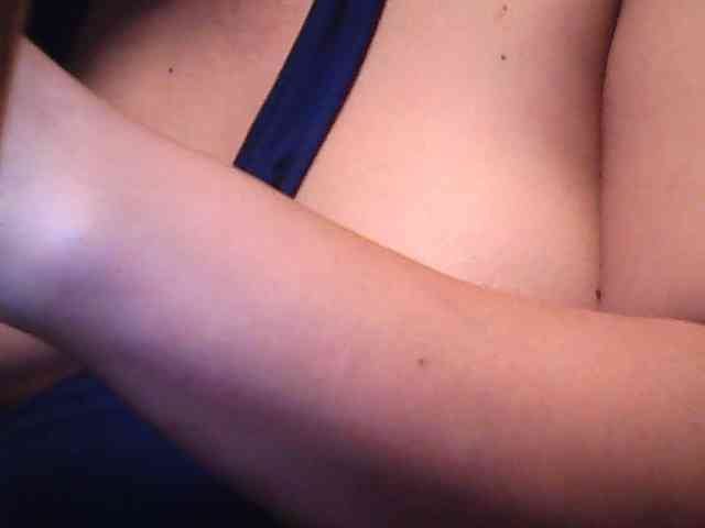 lovelyshantal webcam