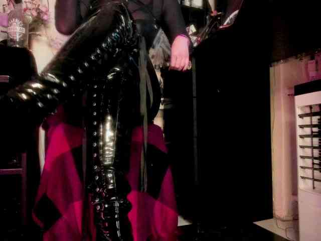miss-asmodeus webcam