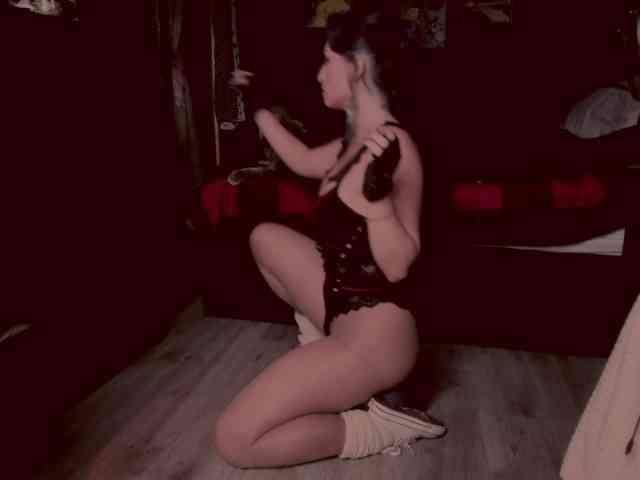 miss-asmodeus webcam