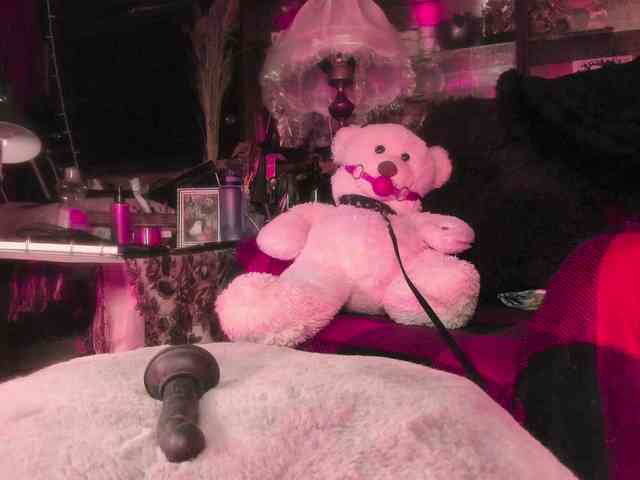 miss-asmodeus webcam