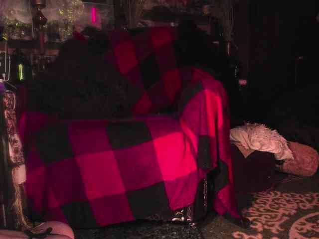 miss-asmodeus webcam