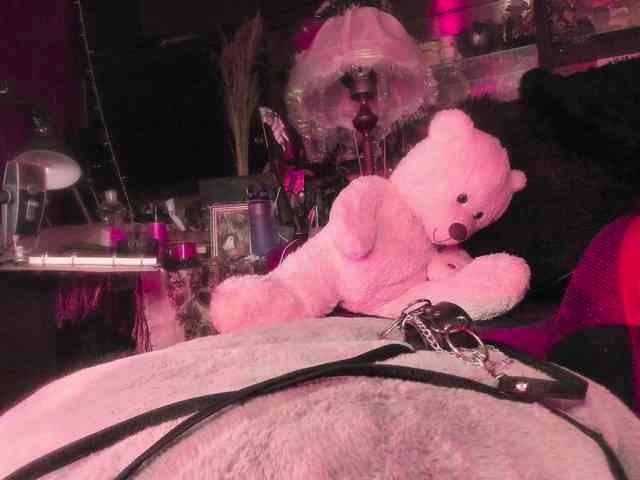 miss-asmodeus webcam