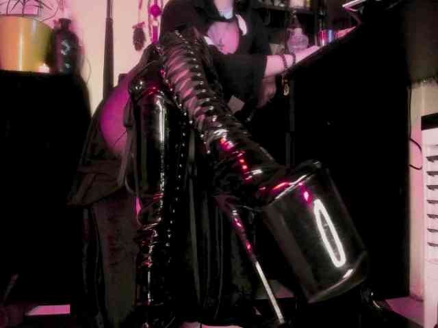 miss-asmodeus webcam