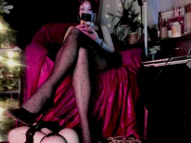 miss-asmodeus webcam