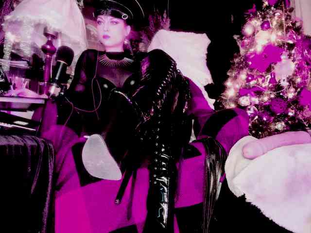 miss-asmodeus webcam