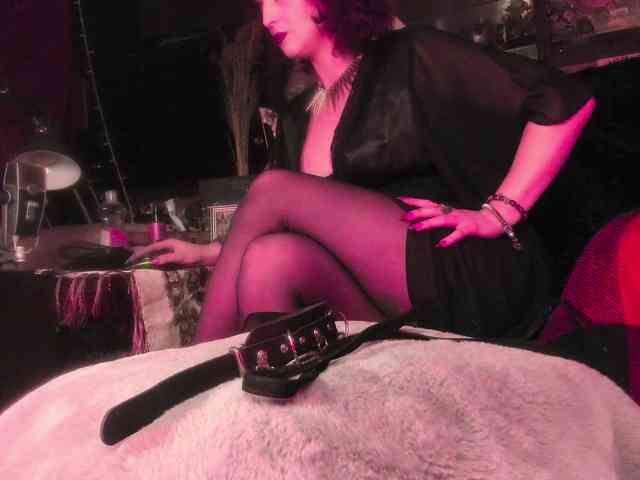 miss-asmodeus webcam