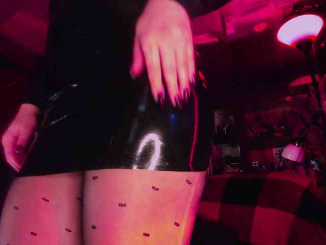 miss-asmodeus webcam