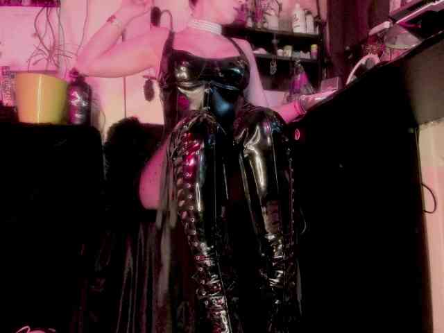 miss-asmodeus webcam