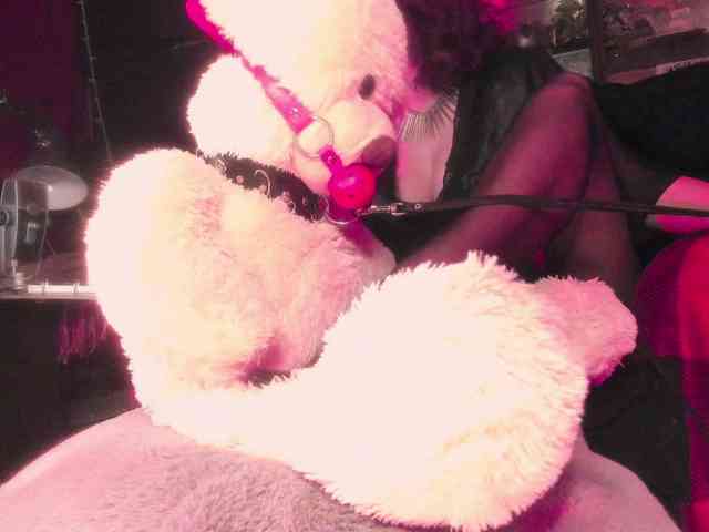 miss-asmodeus webcam