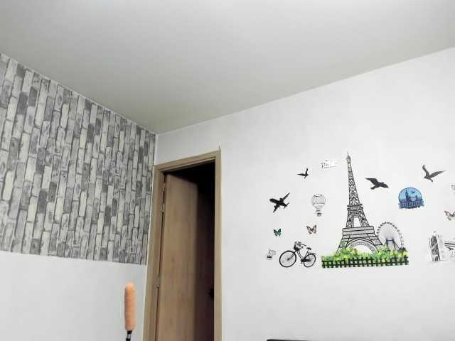 carlos-diana's BongaCams show and profile