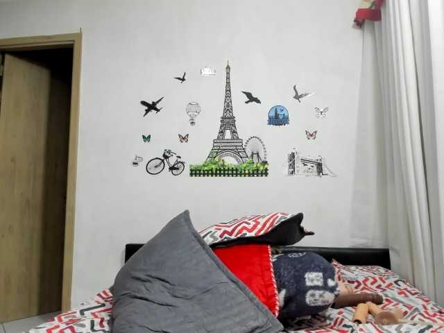 carlos-diana's BongaCams show and profile